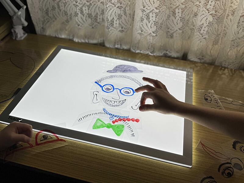 aktivity světelný panel - skládání panáčka