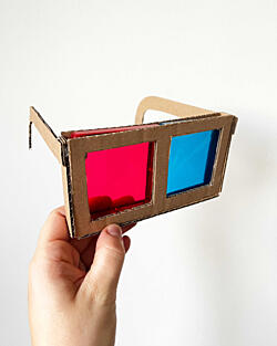 jak si hrát s&nbsp;magnetickou stavebnicí Connetix - brýle na&nbsp;míchání barev