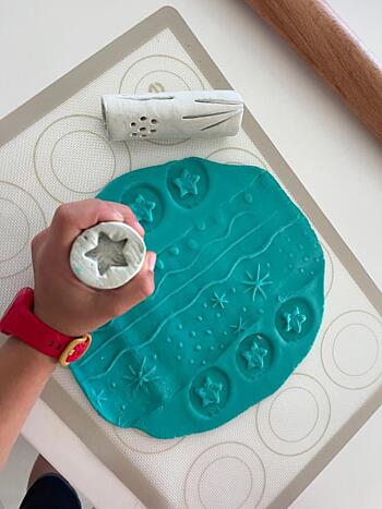 jak si vyrobit vlastní modelovací válečky